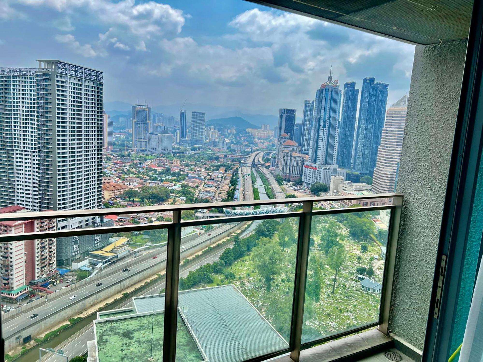 Summer Suites Klcc By Victorians Kuala Lumpur Esterno foto