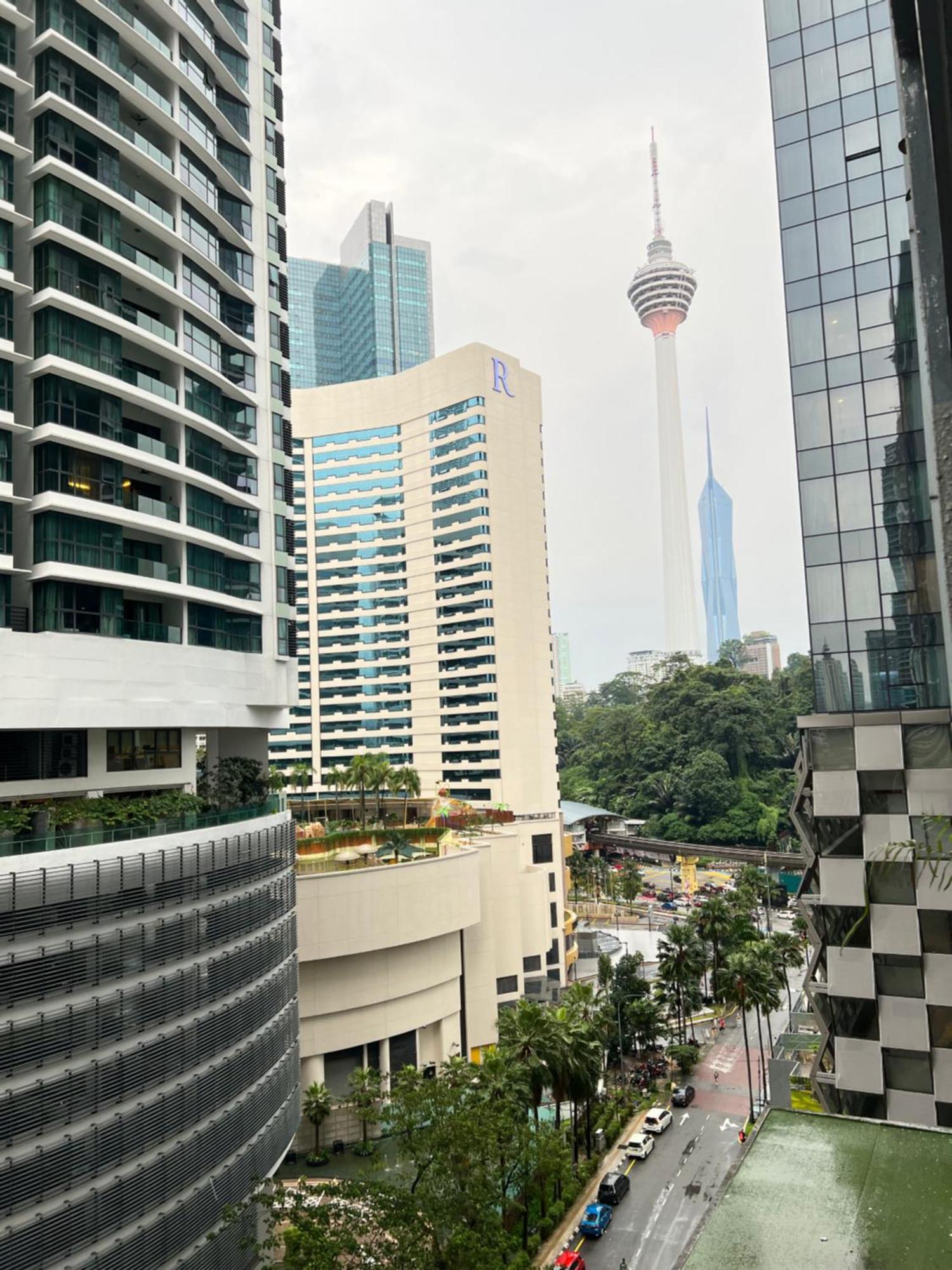 Summer Suites Klcc By Victorians Kuala Lumpur Esterno foto